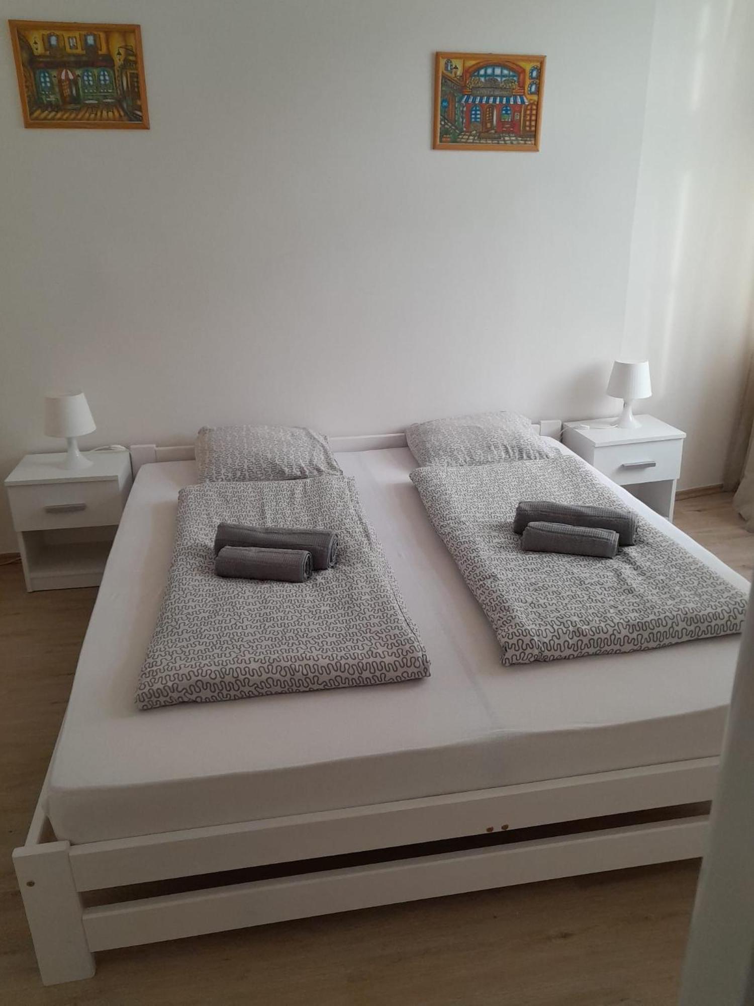 Lubert Apartmany S.R.O Prague Luaran gambar