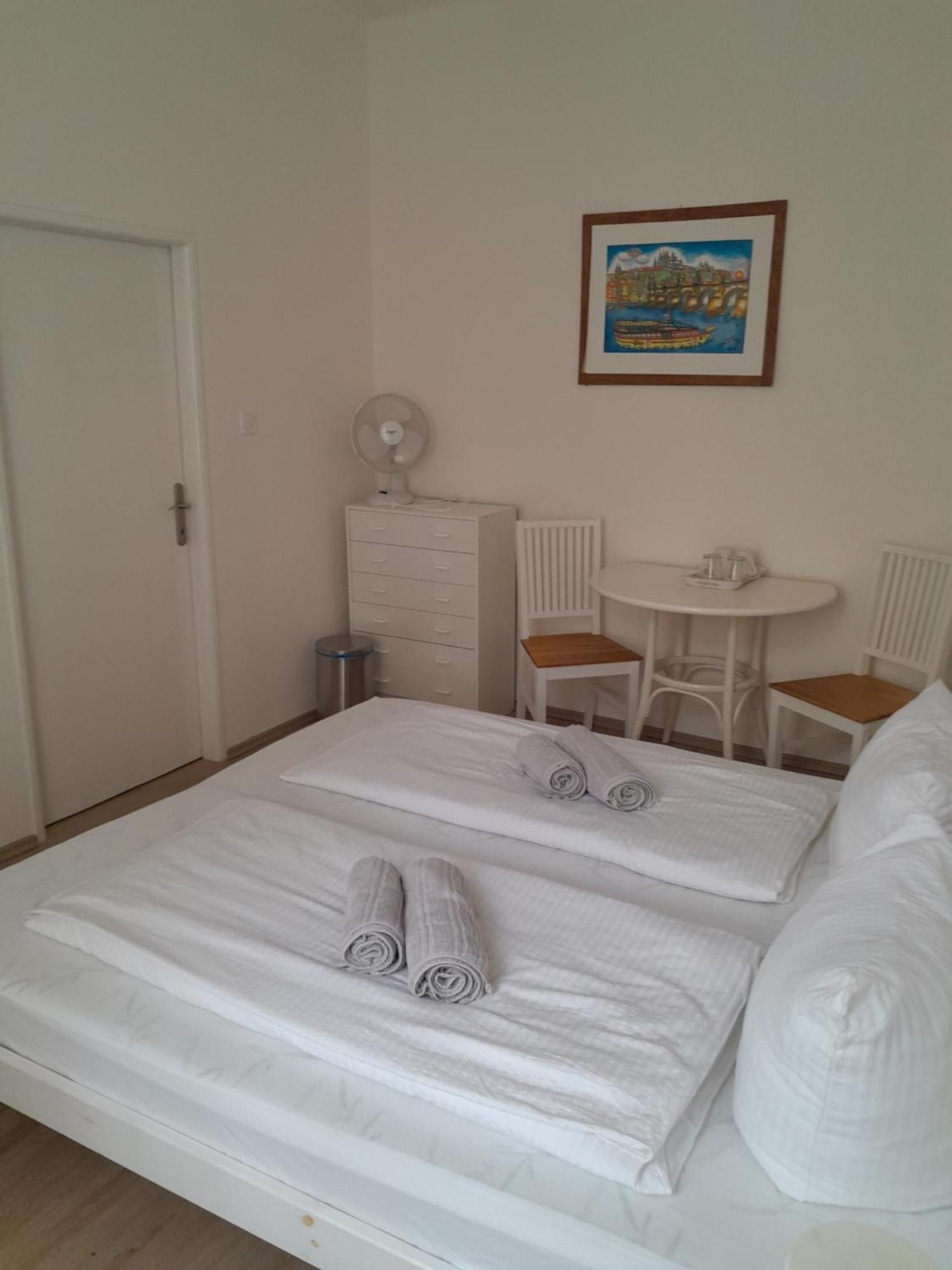 Lubert Apartmany S.R.O Prague Luaran gambar